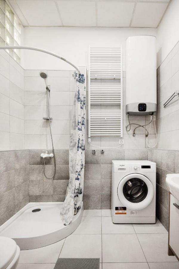 Hungarian Rebelian With Ac Apartment Budapest Ngoại thất bức ảnh