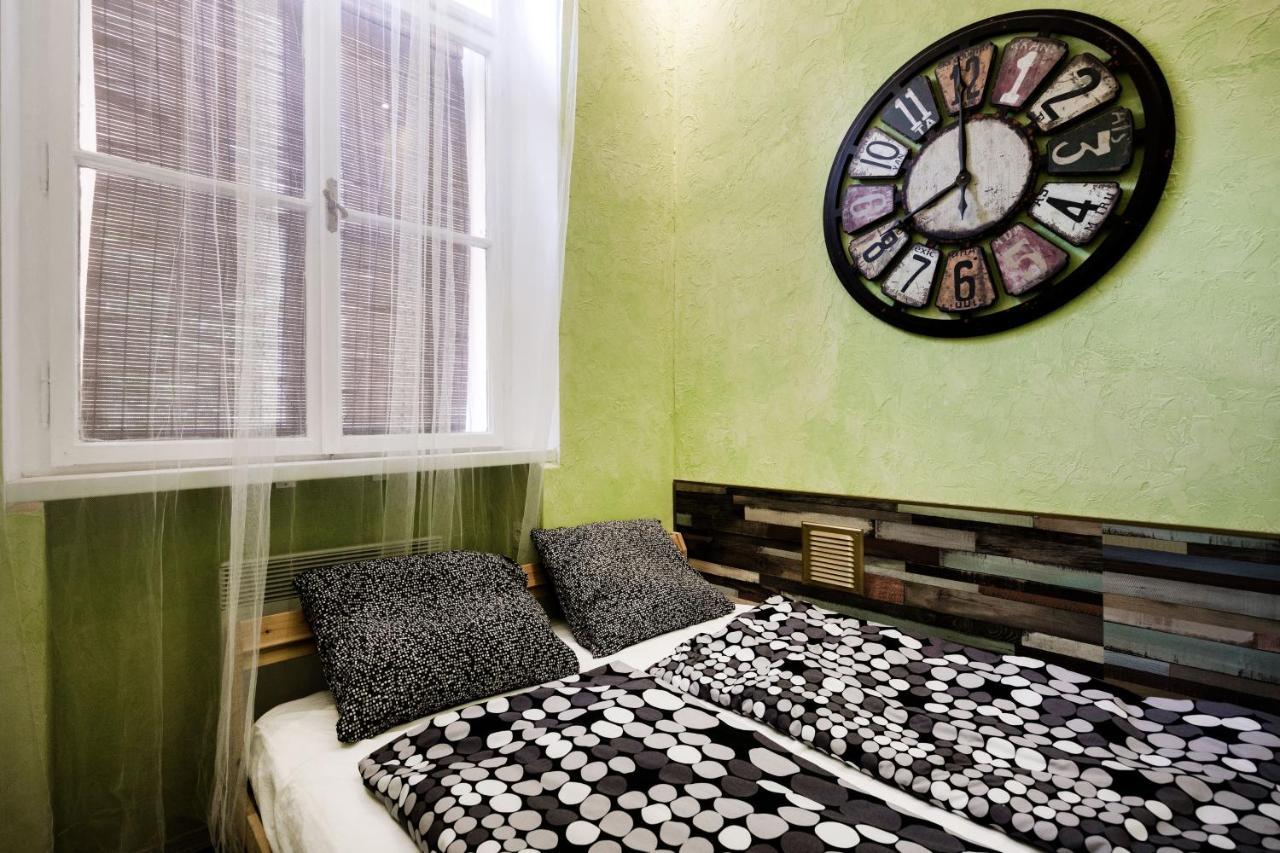 Hungarian Rebelian With Ac Apartment Budapest Ngoại thất bức ảnh