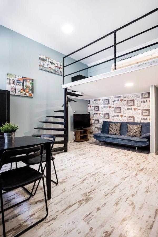 Hungarian Rebelian With Ac Apartment Budapest Ngoại thất bức ảnh