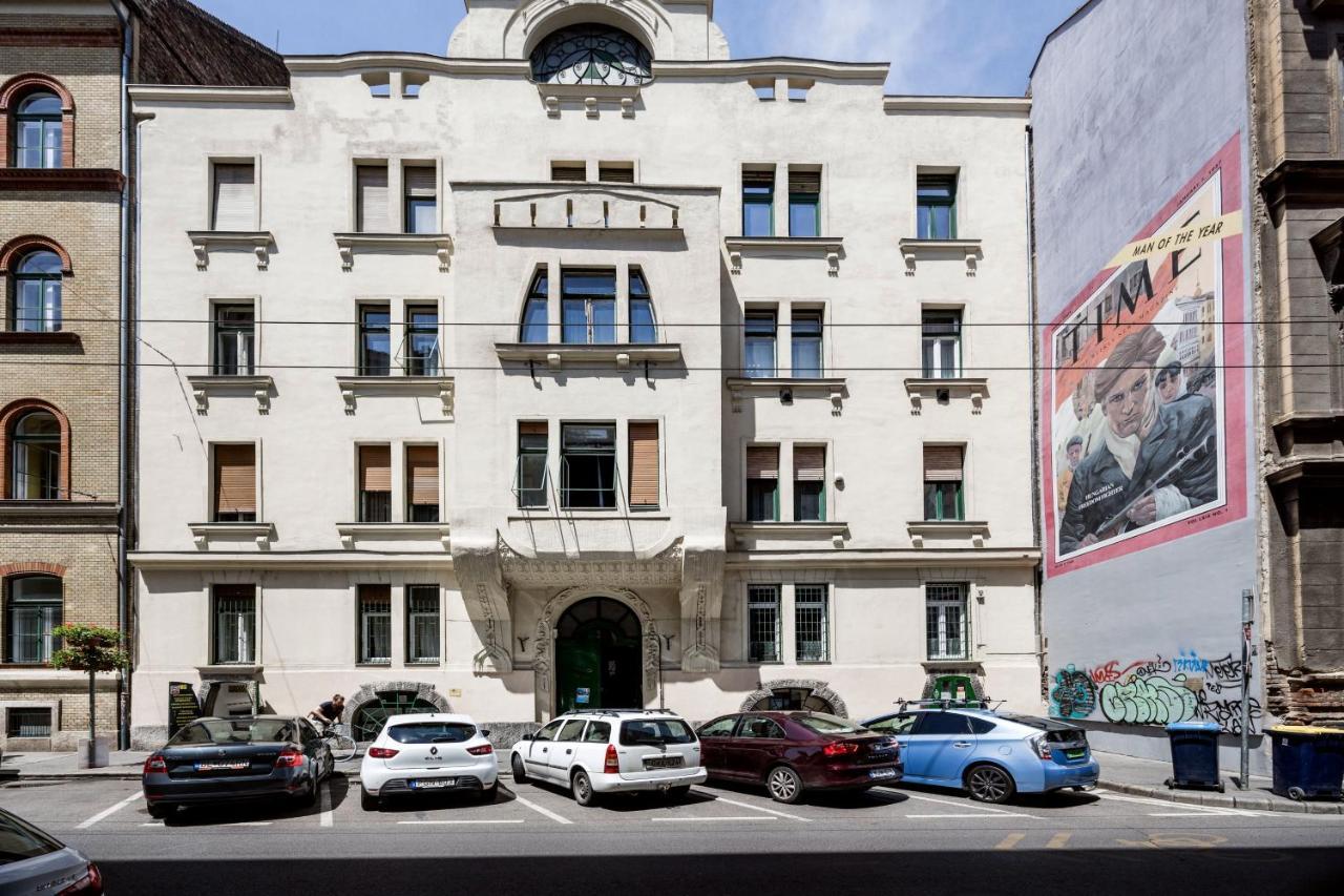 Hungarian Rebelian With Ac Apartment Budapest Ngoại thất bức ảnh